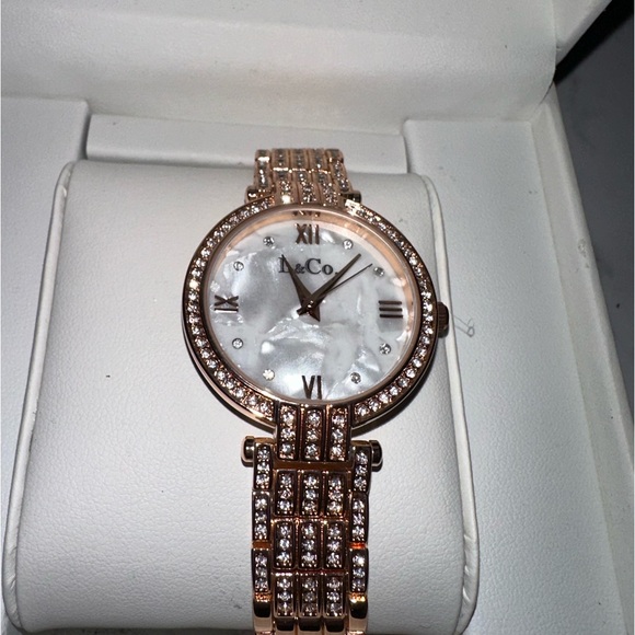 L&CO ROSEGOLD WATCH - Picture 2 of 5